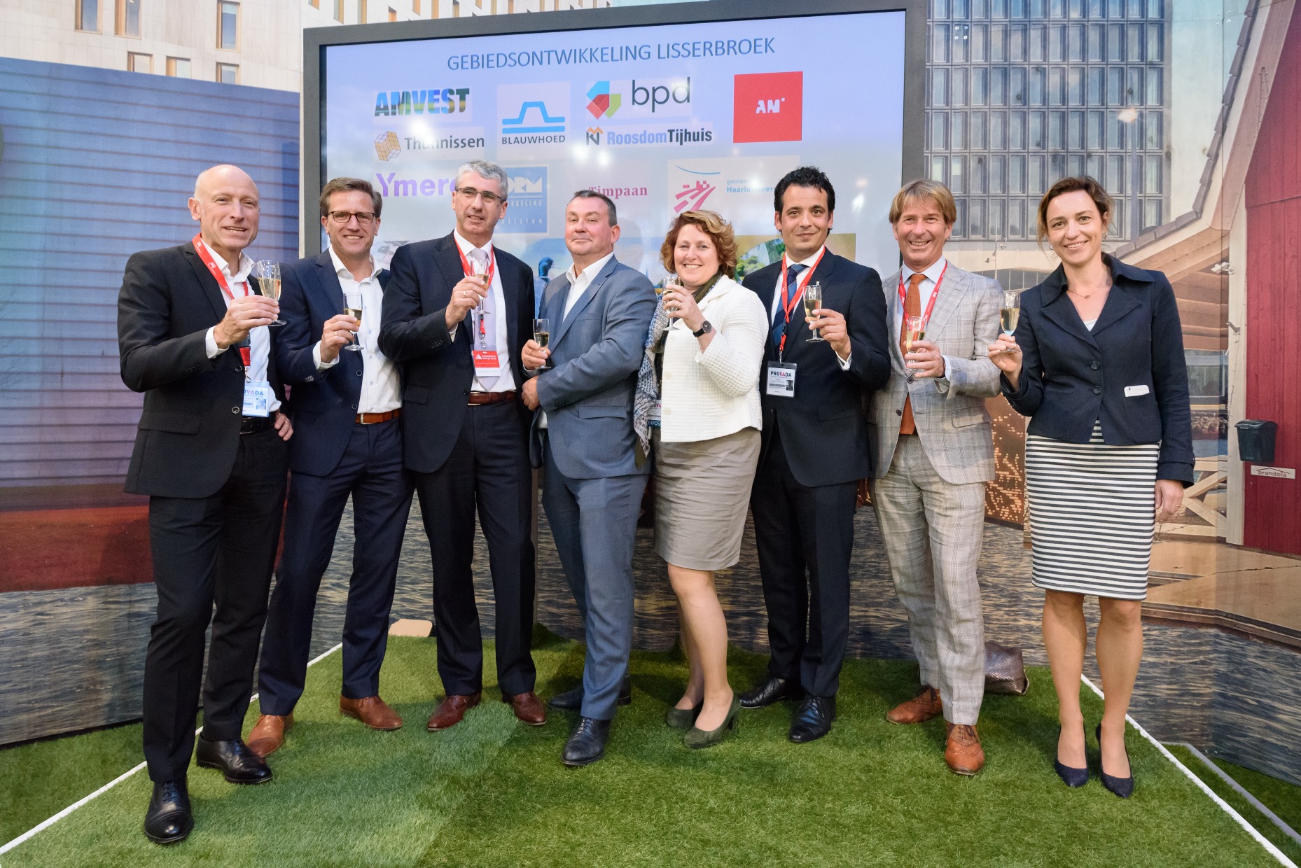 Ondertekening gebiedsontwikkeling Lisserbroek Turfspoor Hoe ziet Lisserbroek er in 20140 uit? Lokatie: RAI Amsterdam. Gemeente Haarlemmermeer.